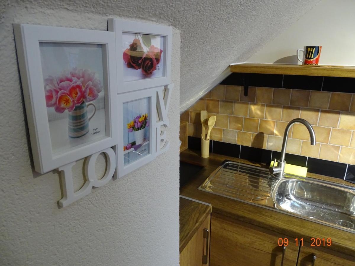 Ora-Prn,Cosy Apartment In The City Center Prishtinë Luaran gambar